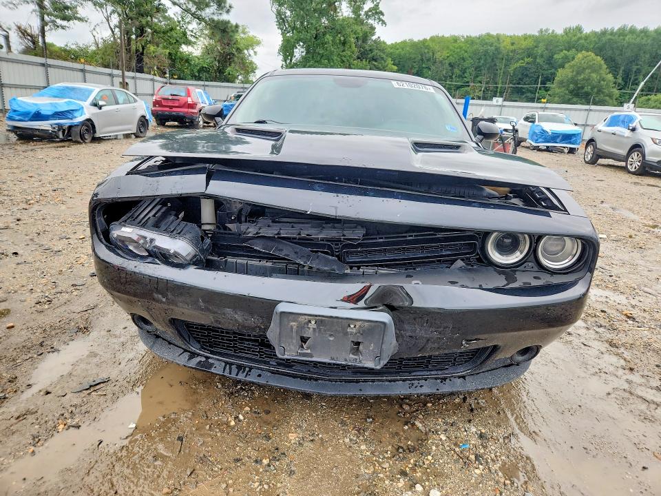 Photo 5 from auction – 2018 DODGE CHALLENGER with VIN 2C3CDZAG6JH276413