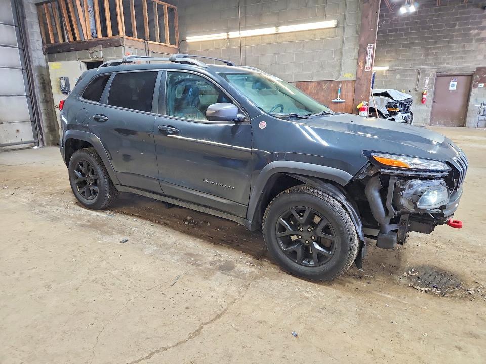 Photo 4 from auction – 2017 JEEP CHEROKEE with VIN 1C4PJMBS1HW506804