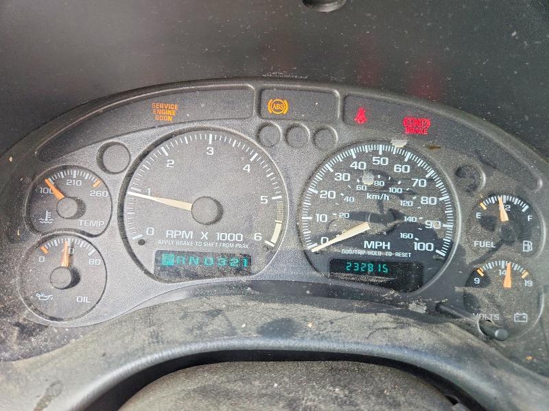 Photo 9 from auction – 2001 CHEVROLET BLAZER with VIN 1GNCS18W21K238032