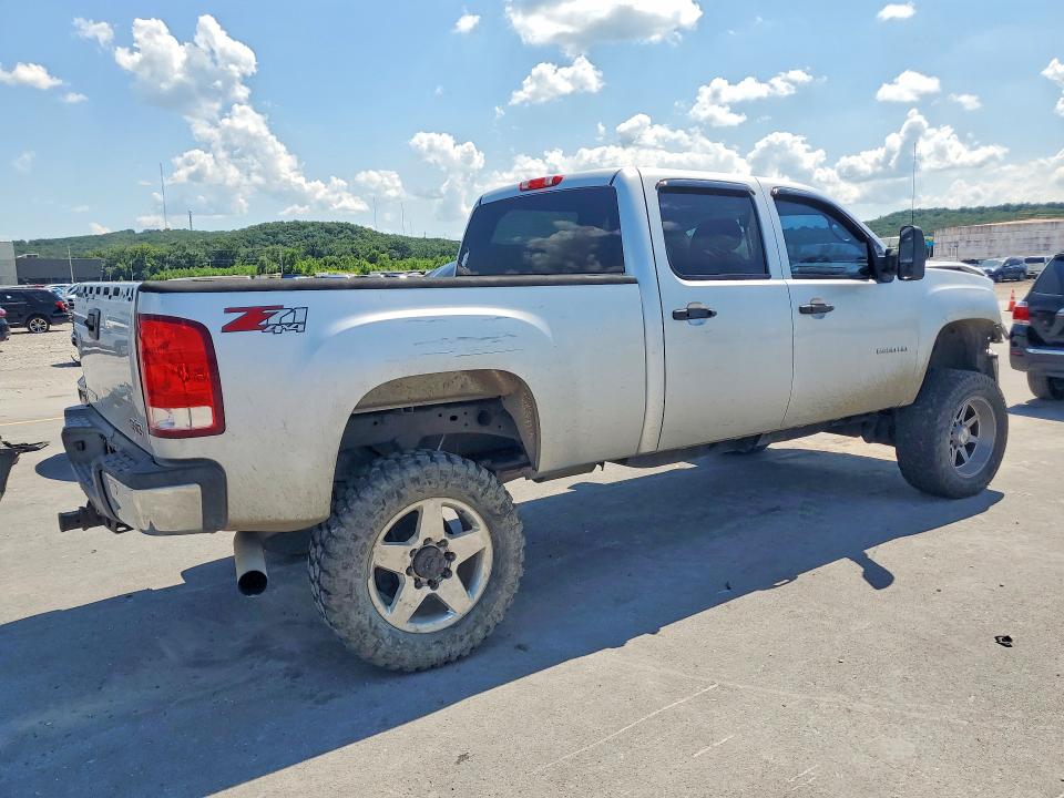 Photo 3 from auction – 2012 GMC SIERRA2500 with VIN 1GT120C88CF131338