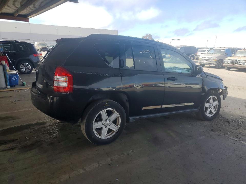 Photo 3 from auction – 2007 JEEP COMPASS with VIN 1J8FF47W27D205339