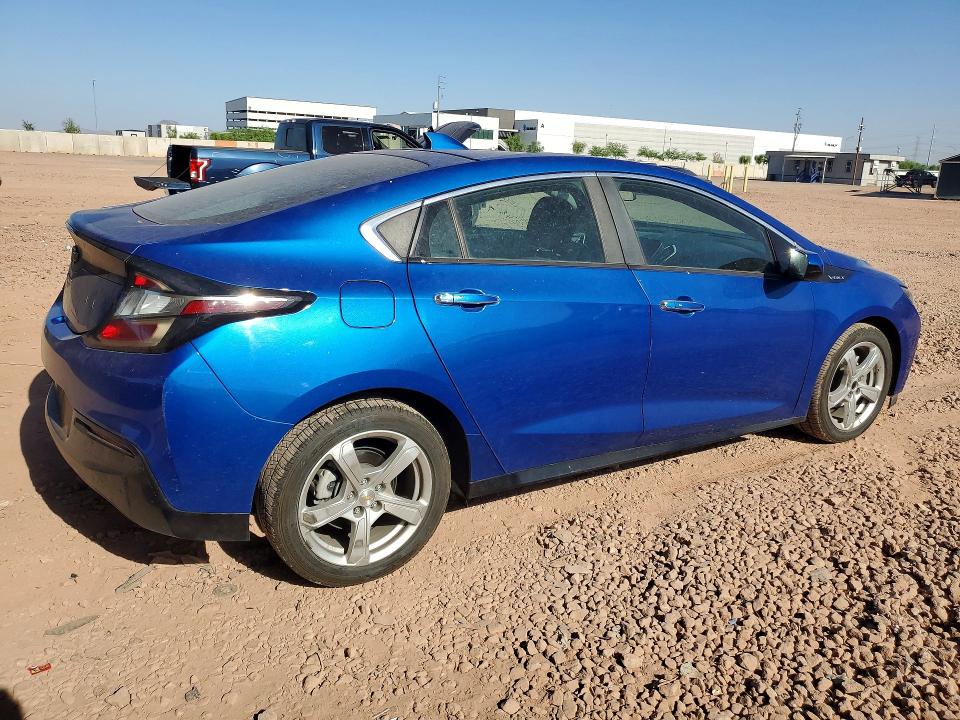 Photo 3 from auction – 2017 CHEVROLET VOLT with VIN 1G1RC6S58HU203399
