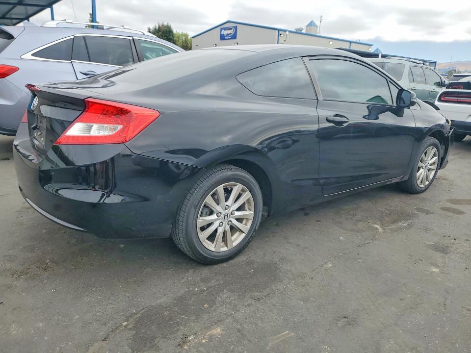 Photo 3 from auction – 2012 HONDA CIVIC with VIN 2HGFG3B84CH517233