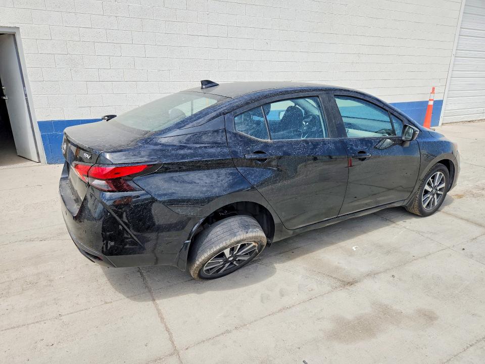 Photo 3 from auction – 2021 NISSAN VERSA with VIN 3N1CN8EV1ML926209