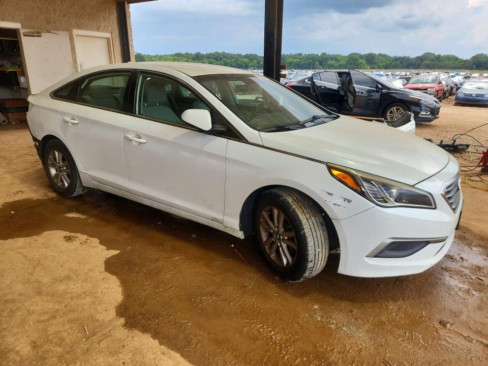 Photo 4 from auction – 2017 HYUNDAI SONATA with VIN 5NPE24AF3HH529080