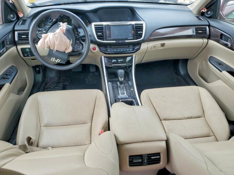 Photo 8 from auction – 2017 HONDA ACCORD with VIN JHMCR6F50HC027975