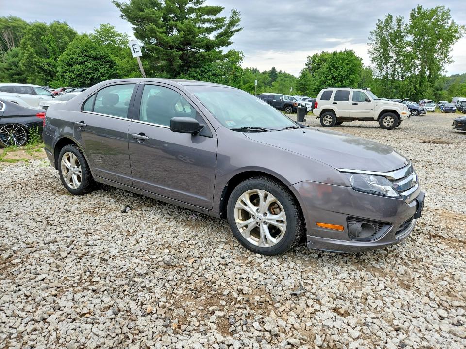 Photo 4 from auction – 2012 FORD FUSION with VIN 3FAHP0HG3CR261214