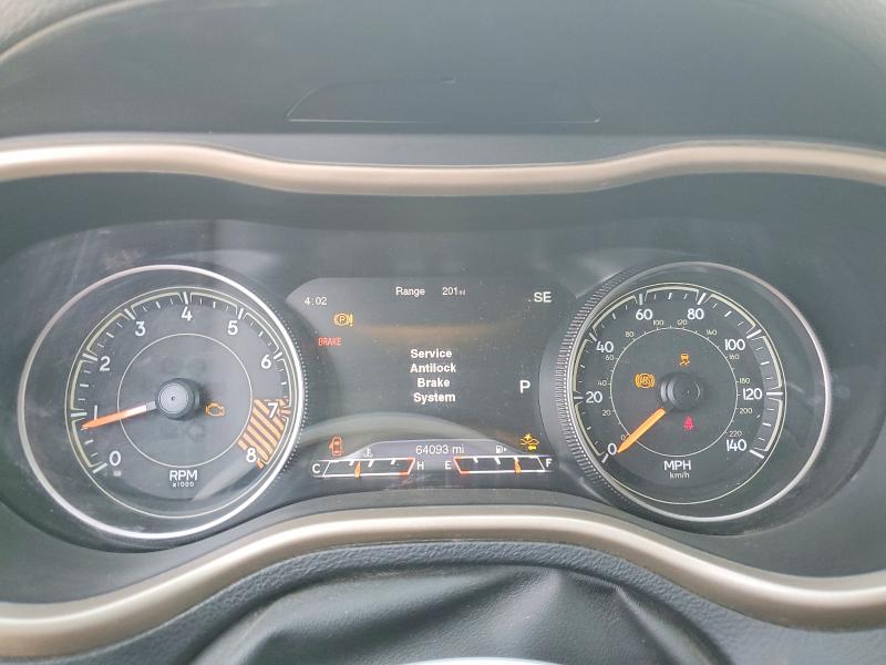 Photo 9 from auction – 2015 JEEP CHEROKEE with VIN 1C4PJLDS4FW547075