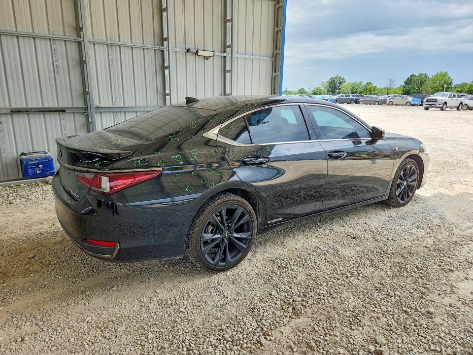 Photo 3 from auction – 2022 LEXUS ES 300H with VIN 58AGA1C19NU023013