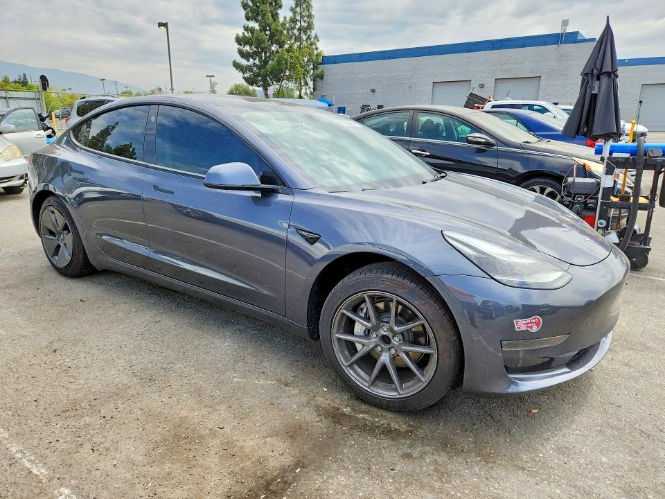 Zdjęcie 4 z aukcji – 2023 TESLA MODEL 3 z VIN 5YJ3E1EAXPF685996