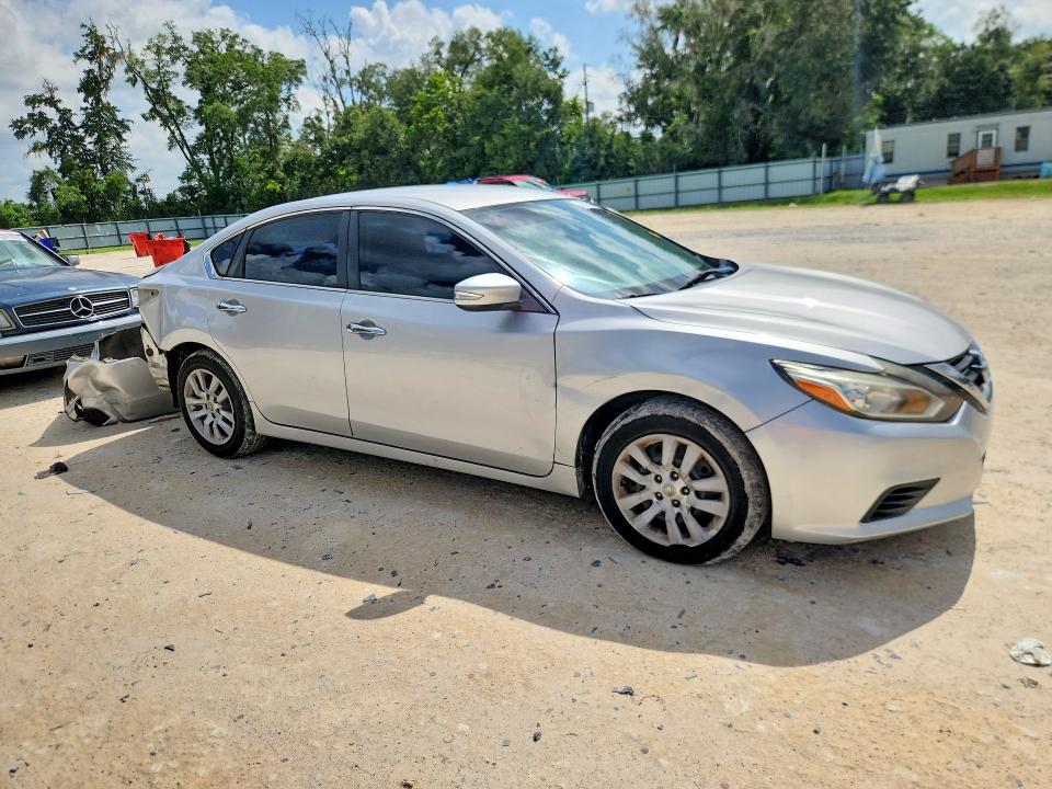 Photo 4 from auction – 2018 NISSAN ALTIMA with VIN 1N4AL3AP1JC216454