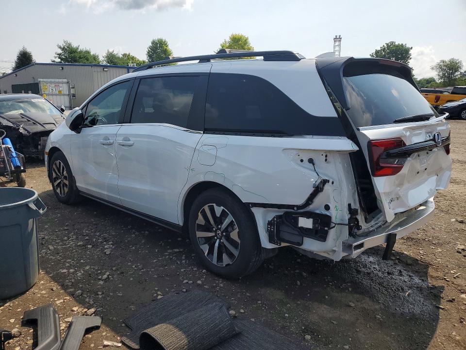 Photo 2 from auction – 2025 HONDA ODYSSEY with VIN 5FNRL6H66SB088955