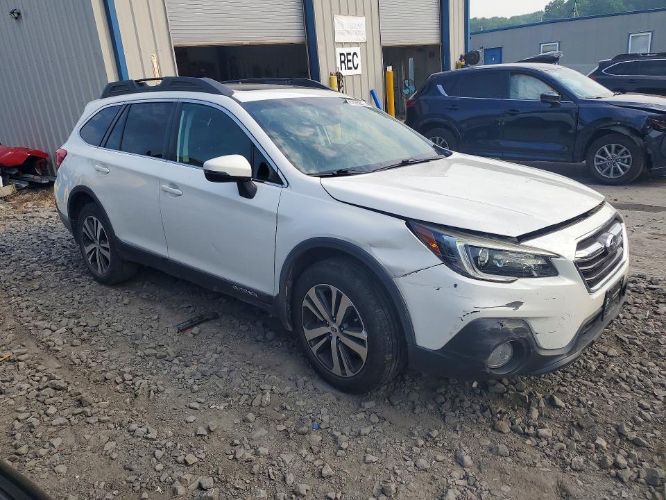 Photo 4 from auction – 2018 SUBARU OUTBACK with VIN 4S4BSANCXJ3366393