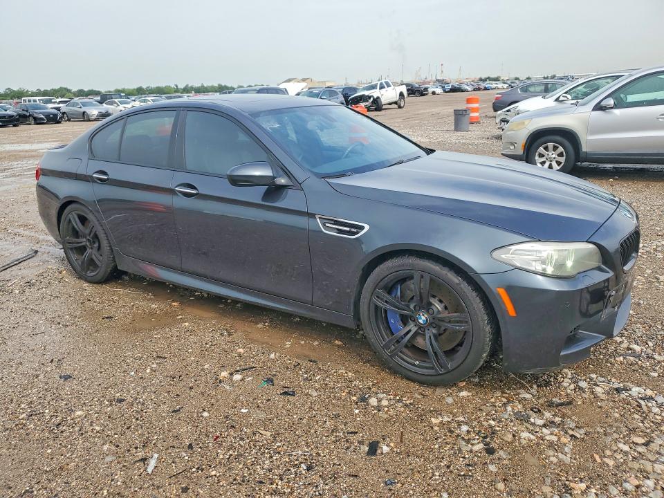 Photo 4 from auction – 2016 BMW M5 with VIN WBSFV9C55GD595740