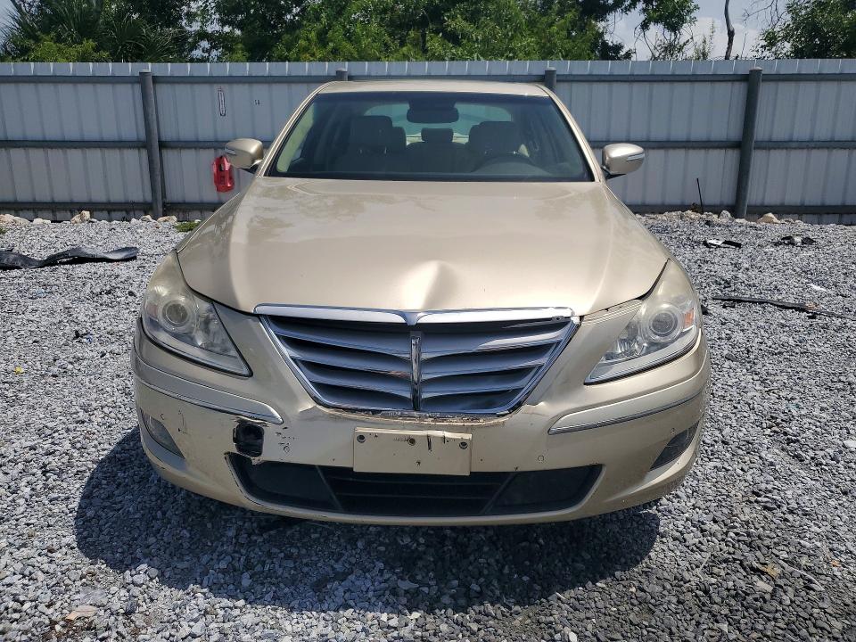 Photo 5 from auction – 2011 HYUNDAI GENESIS with VIN KMHGC4DF7BU119036