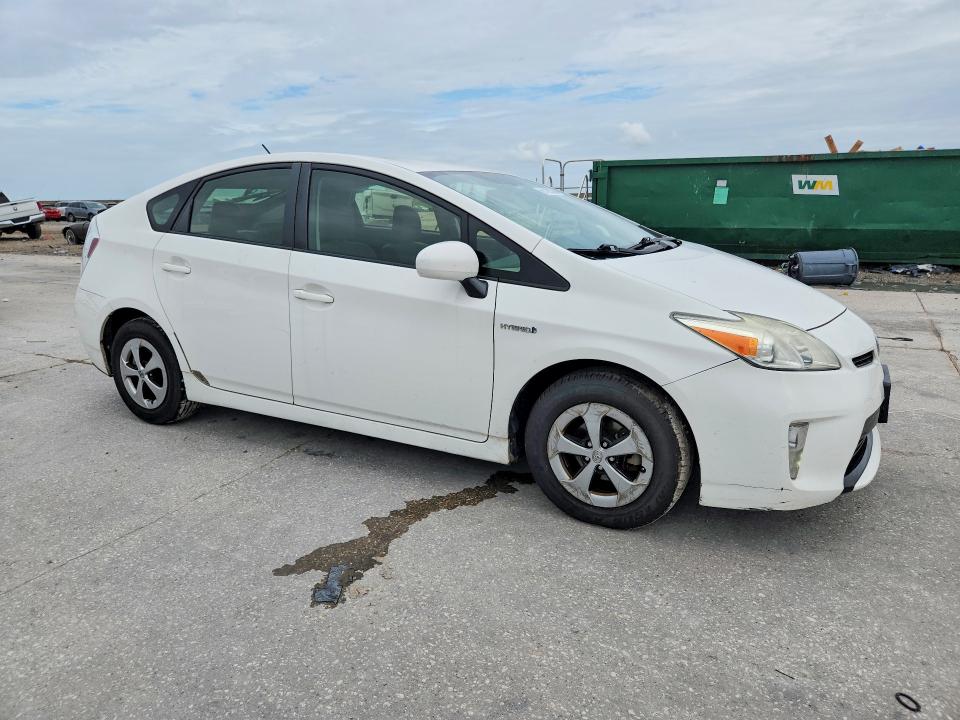 Photo 4 from auction – 2013 TOYOTA PRIUS with VIN JTDKN3DU4D5574795
