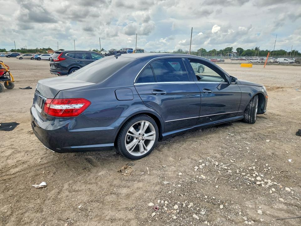 Photo 3 from auction – 2013 MERCEDES-BENZ E with VIN WDDHF5KB7DA666520