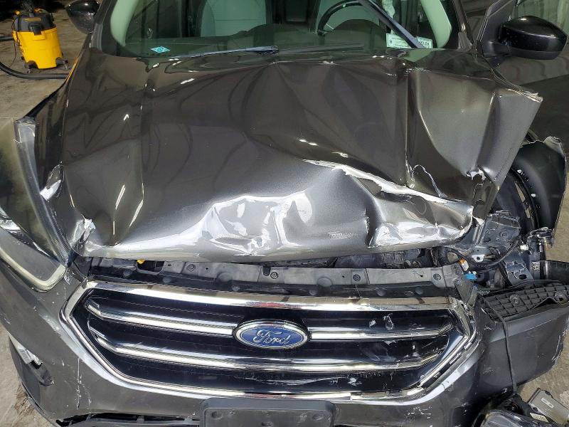 Photo 11 from auction – 2018 FORD ESCAPE with VIN 1FMCU9GD8JUB92854
