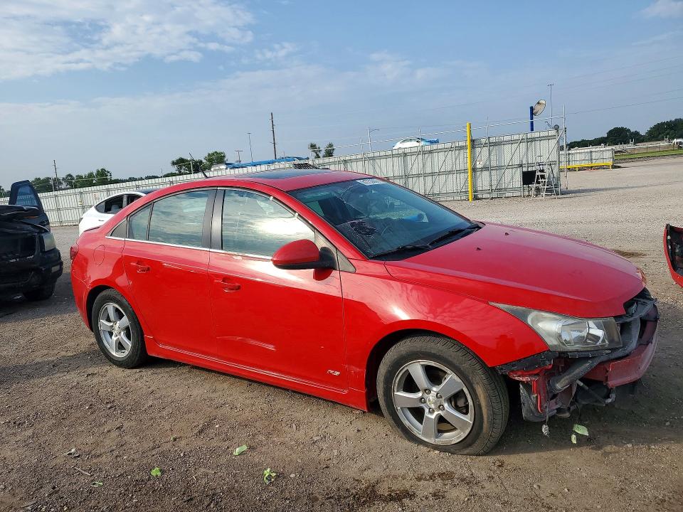 Photo 4 from auction – 2014 CHEVROLET CRUZE with VIN 1G1PC5SB9E7144025