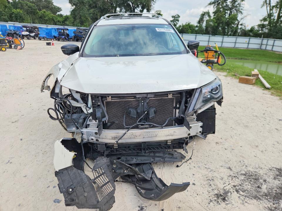 Photo 5 from auction – 2017 NISSAN PATHFINDER with VIN 5N1DR2MNXHC697272