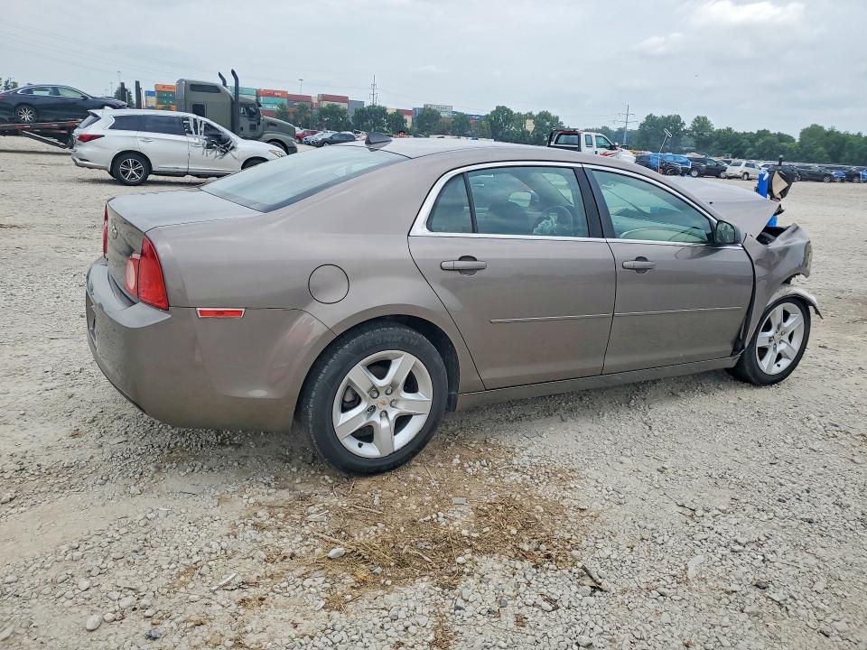 Photo 3 from auction – 2012 CHEVROLET MALIBU with VIN 1G1ZB5E05CF281844