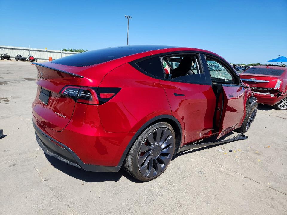 Photo 3 from auction – 2025 TESLA MODEL Y with VIN 7SAYGDEF6SA374569