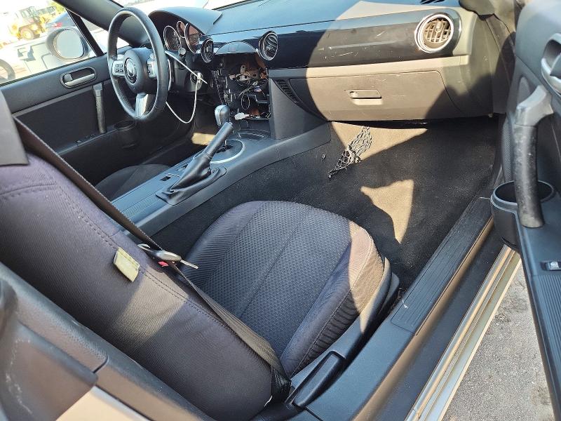 Photo 8 from auction – 2006 MAZDA MX-5 MIATA with VIN JM1NC25F560117510