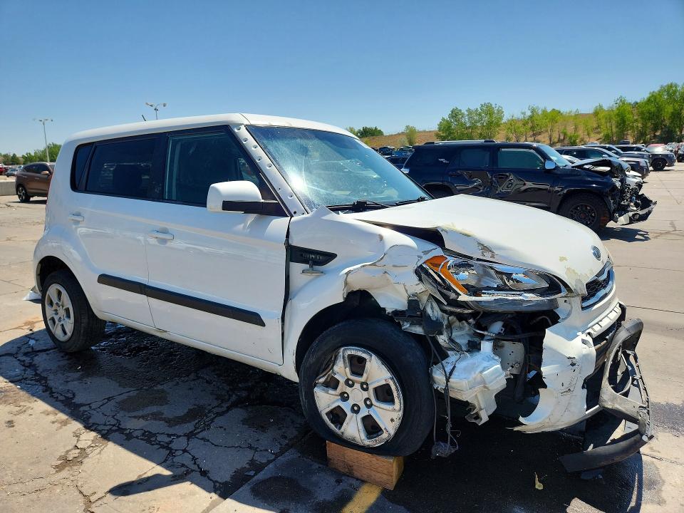 Photo 4 from auction – 2012 KIA SOUL with VIN KNDJT2A59C7391601