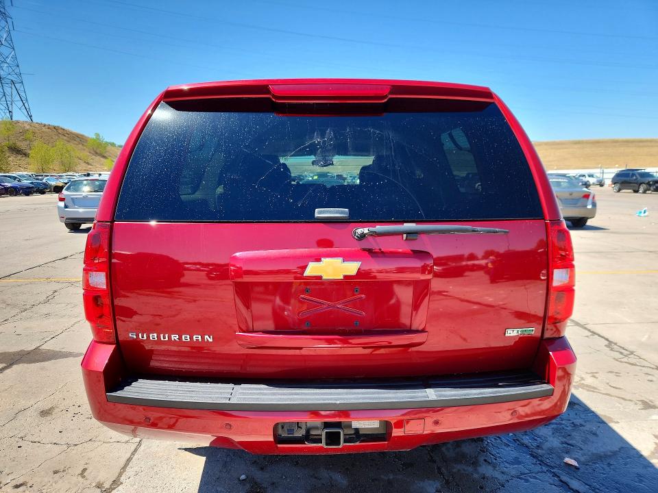 Photo 6 from auction – 2012 CHEVROLET SUBURBAN with VIN 1GNSKJE73CR163036