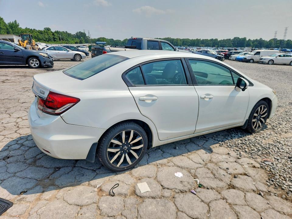 Photo 3 from auction – 2015 HONDA CIVIC with VIN 19XFB2F91FE068071