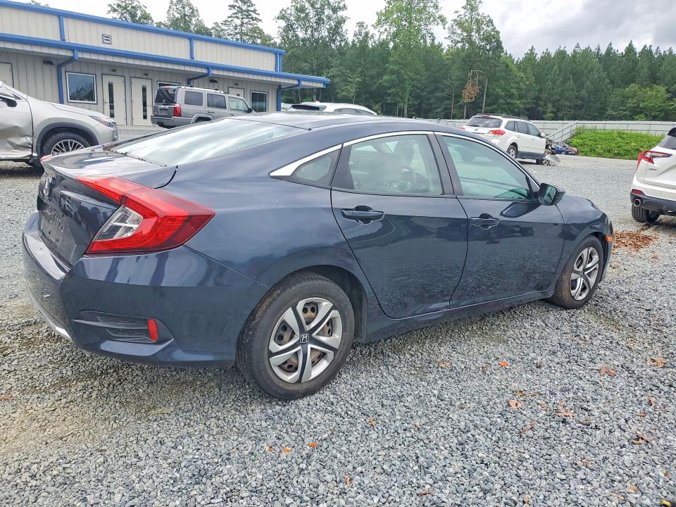 صورة رقم 3 من المزاد - 2018 HONDA CIVIC مع VIN 19XFC2F56JE033254