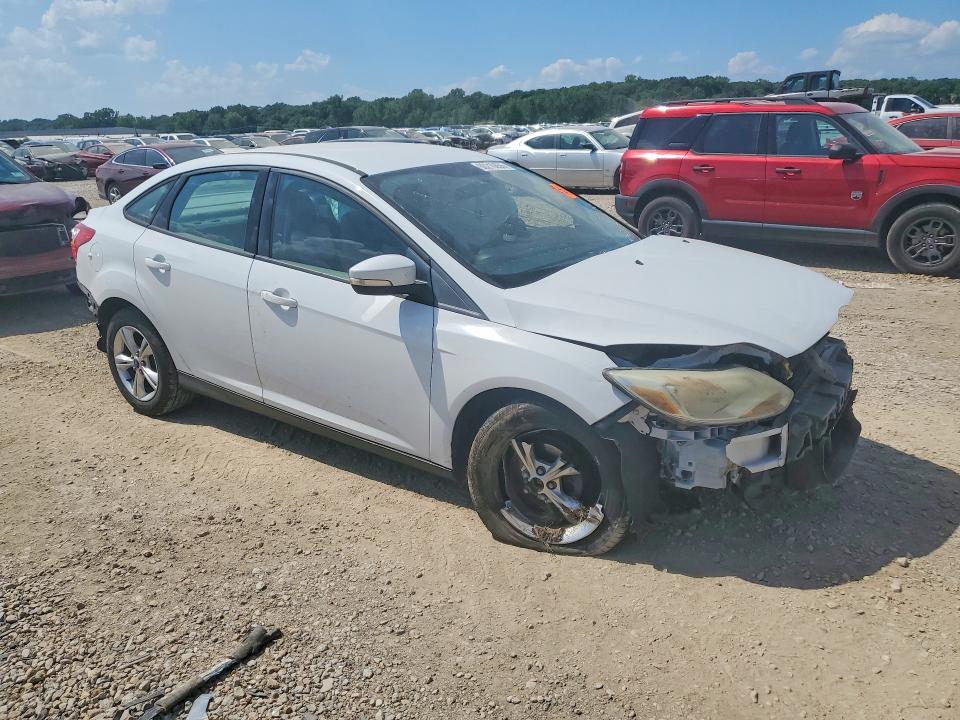 Photo 4 from auction – 2013 FORD FOCUS with VIN 1FADP3F23DL221335