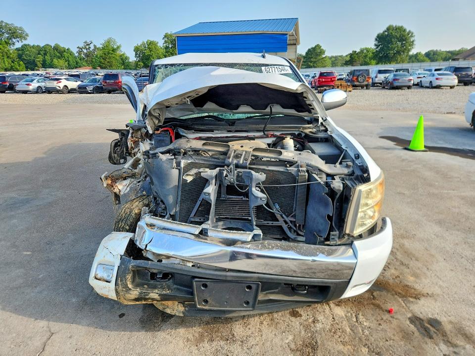 Photo 5 from auction – 2008 CHEVROLET SILVERADO with VIN 2GCEC13J481204467