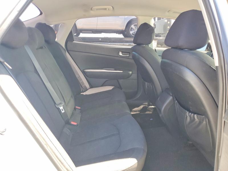 Photo 10 from auction – 2016 KIA OPTIMA with VIN 5XXGT4L31GG063085