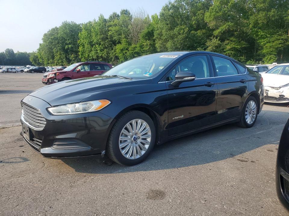 FORD FUSION 2014 z numerem VIN 3FA6P0LU7ER292778 - Zdjęcie z aukcji