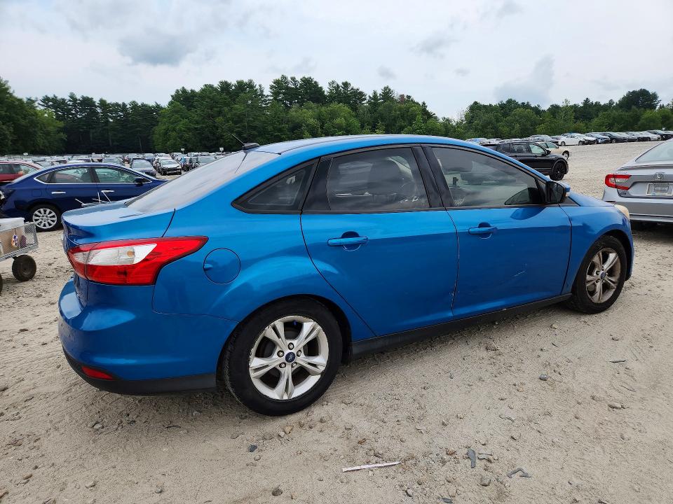 Photo 3 from auction – 2014 FORD FOCUS with VIN 1FADP3F22EL201353