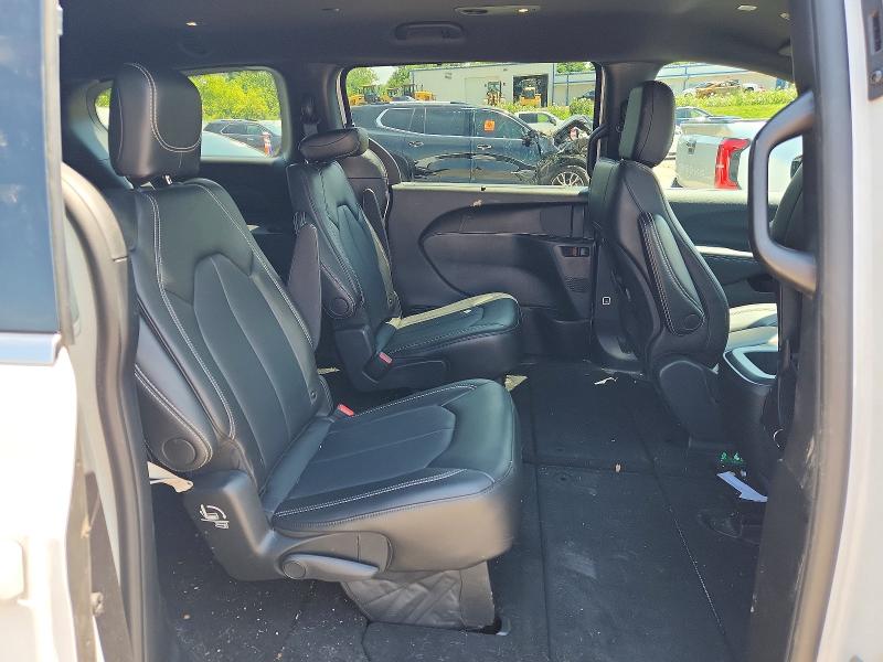 Photo 11 from auction – 2025 CHRYSLER PACIFICA with VIN 2C4RC1BG6SR587246