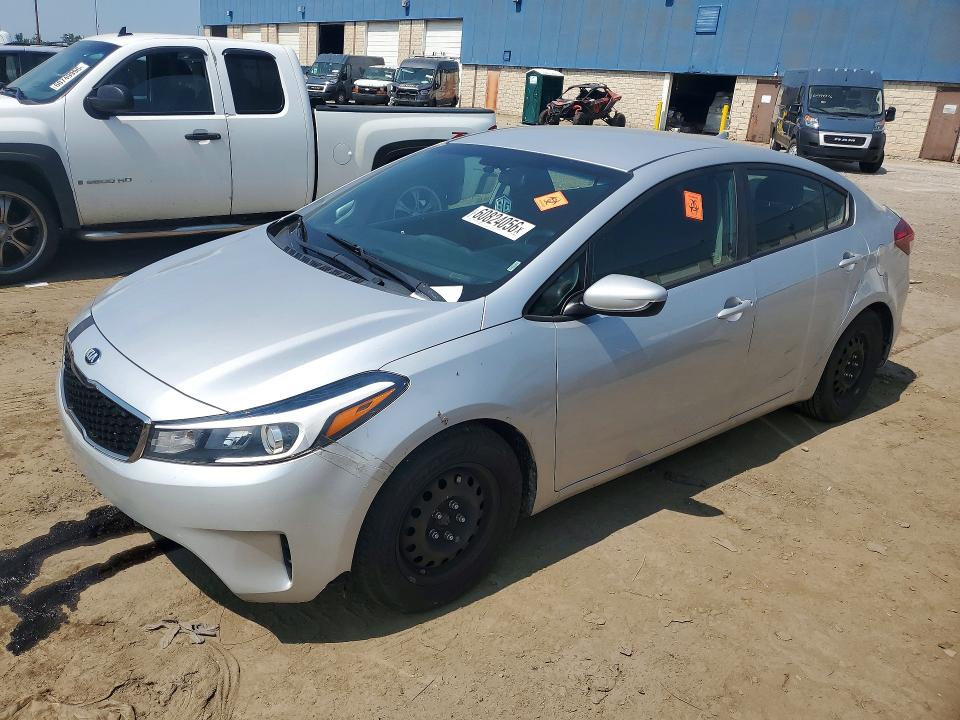 KIA FORTE 2017 with VIN 3KPFK4A70HE027581 - Photo from auction