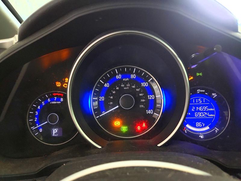 Снимка 9 от търг – 2015 HONDA FIT с VIN 3HGGK5H8XFM775817