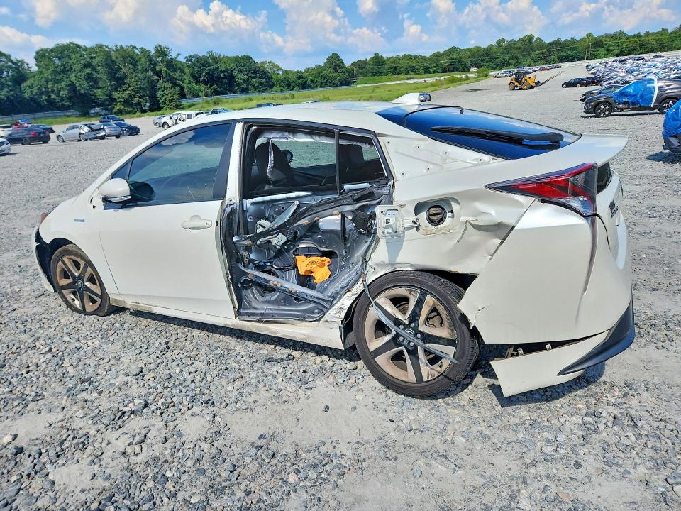 Photo 2 from auction – 2016 TOYOTA PRIUS with VIN JTDKARFU0G3511642