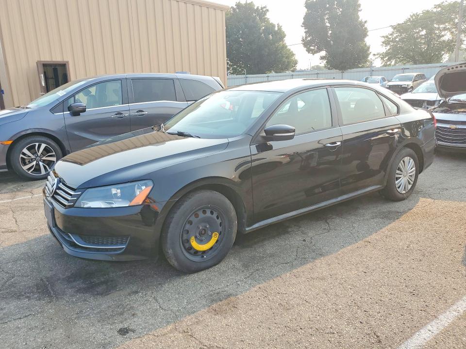 VOLKSWAGEN PASSAT 2015 with VIN 1VWAS7A32FC071317 - Photo from auction