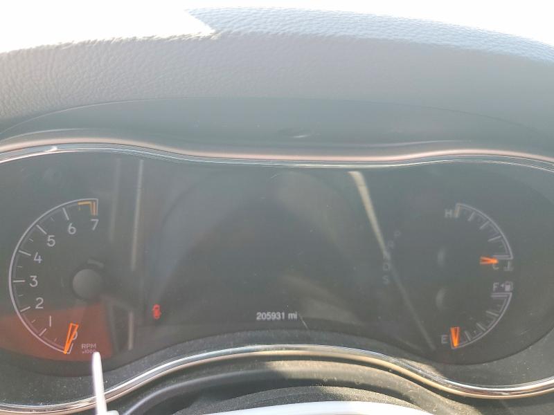 Photo 9 from auction – 2015 JEEP GRAND CHEROKEE with VIN 1C4RJFAGXFC742528
