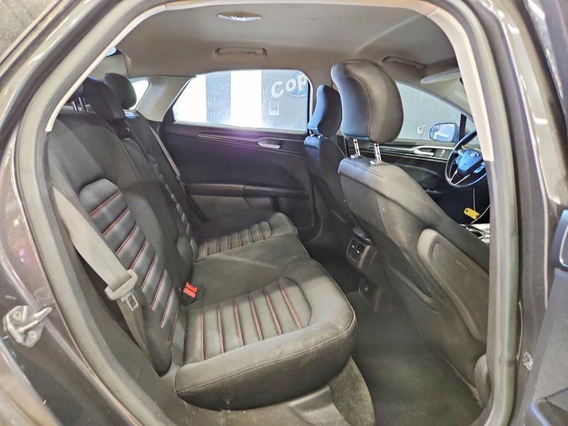 Photo 10 from auction – 2016 FORD FUSION with VIN 3FA6P0H91GR183000