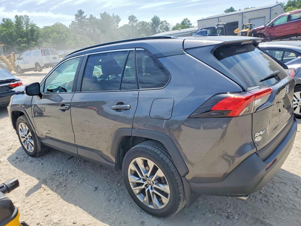 Photo 2 from auction – 2022 TOYOTA RAV4 with VIN 2T3A1RFV0NC295095