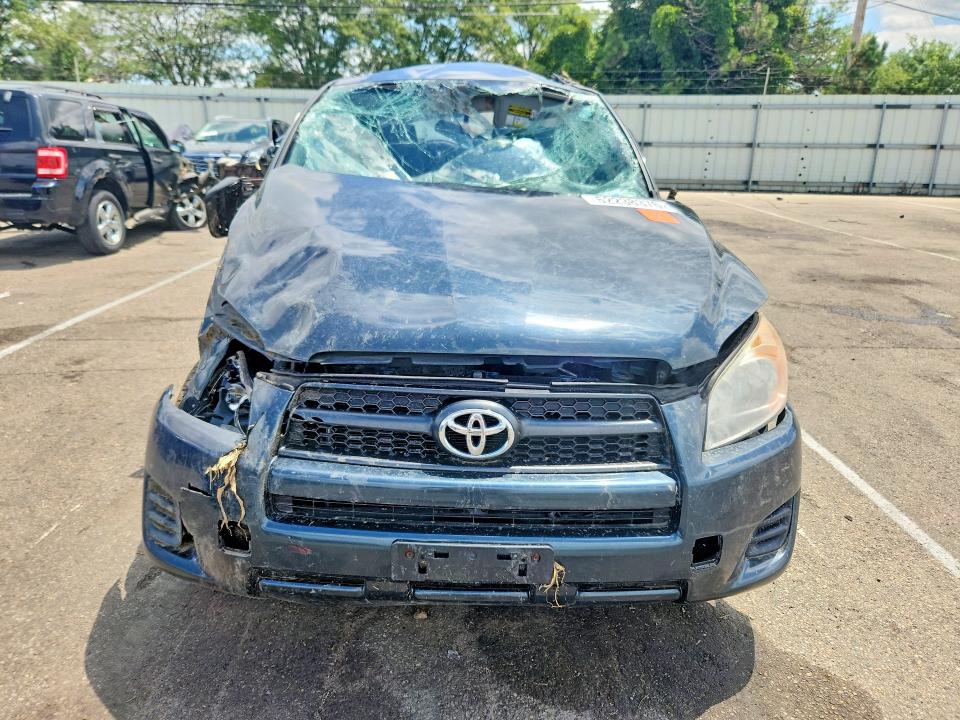 Photo 5 from auction – 2012 TOYOTA RAV4 with VIN 2T3ZF4DV9CW153401