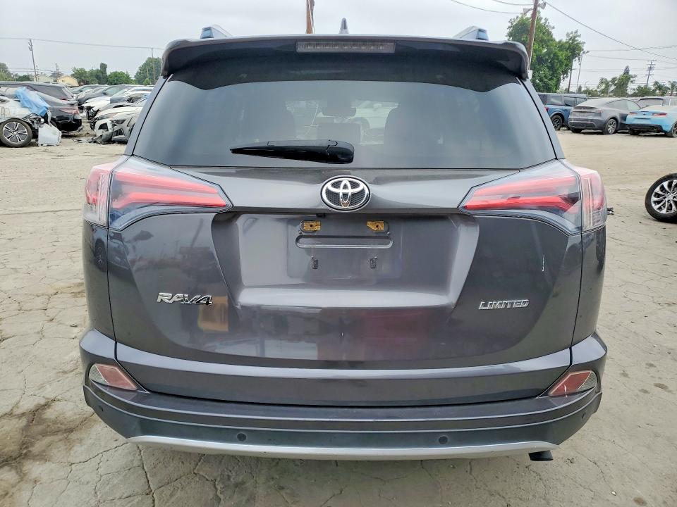 Photo 6 from auction – 2016 TOYOTA RAV4 with VIN JTMYFREV8GJ062051