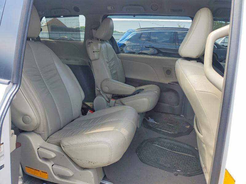 Photo 11 from auction – 2011 TOYOTA SIENNA with VIN 5TDYK3DC8BS140879