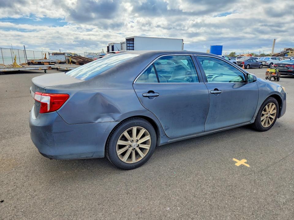 Photo 3 from auction – 2012 TOYOTA CAMRY with VIN 4T1BF1FK8CU568334