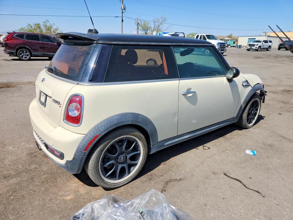 Photo 3 from auction – 2011 MINI COOPER with VIN WMWSV3C5XBTY12441