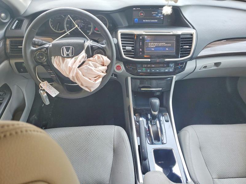 Photo 8 from auction – 2016 HONDA ACCORD with VIN 1HGCR3F87GA002187